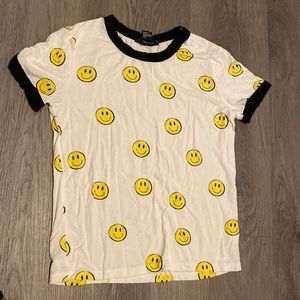 Smiley face print tshirt